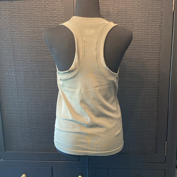 Athleta Racer Back High Neck Workout Tank Top - Picture 3 of 4